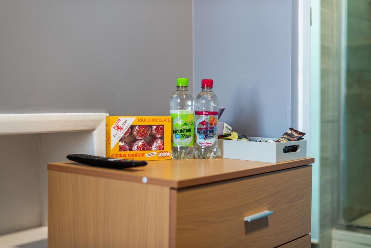 Heart Of Maidstone - Premium Double Rooms With Free Wi-Fi Exterior photo