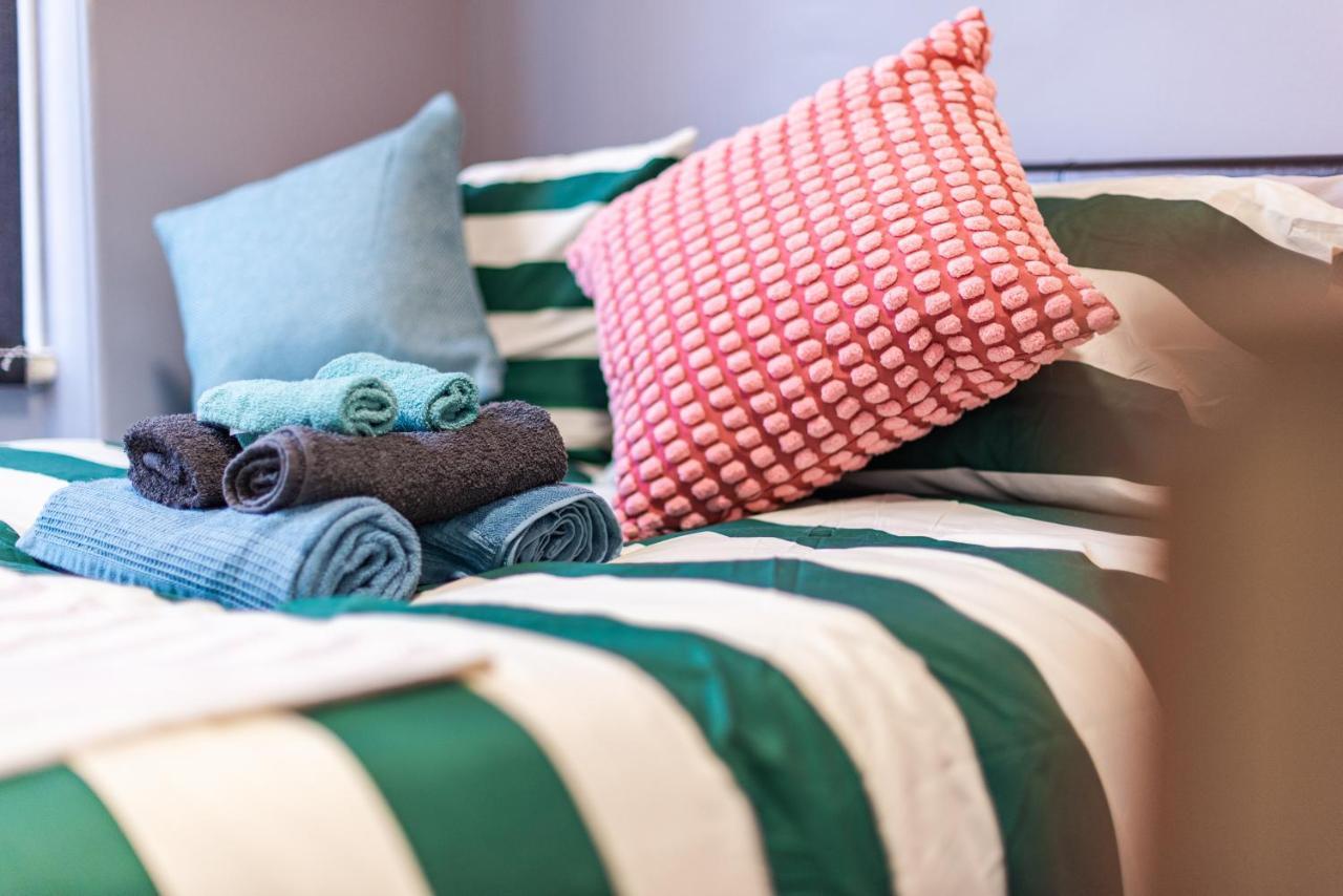 Heart Of Maidstone - Premium Double Rooms With Free Wi-Fi Exterior photo