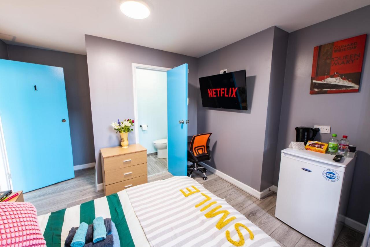 Heart Of Maidstone - Premium Double Rooms With Free Wi-Fi Exterior photo