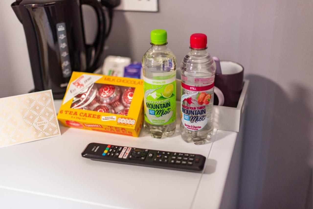 Heart Of Maidstone - Premium Double Rooms With Free Wi-Fi Exterior photo