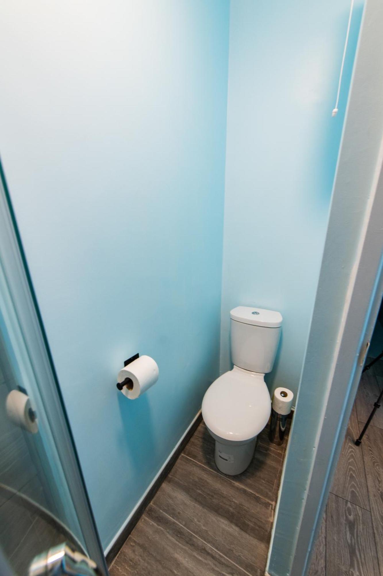Heart Of Maidstone - Premium Double Rooms With Free Wi-Fi Exterior photo